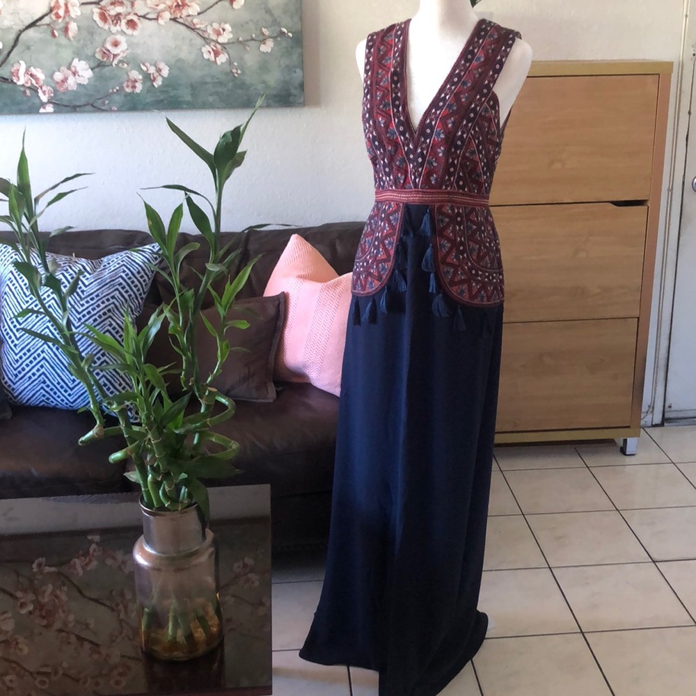 NWOT BCBGMaxAzria Long Embroider Tassels Dress